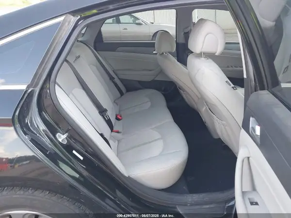 KMHE24L15GA031272 2016 HYUNDAI SONATA - Image 8