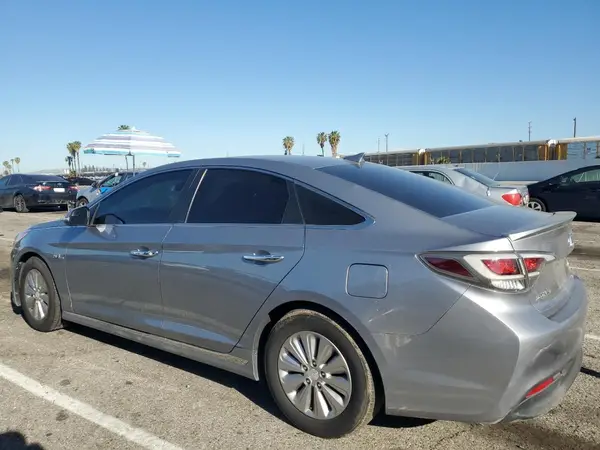 KMHE24L15GA033054 2016 HYUNDAI SONATA - Image 2