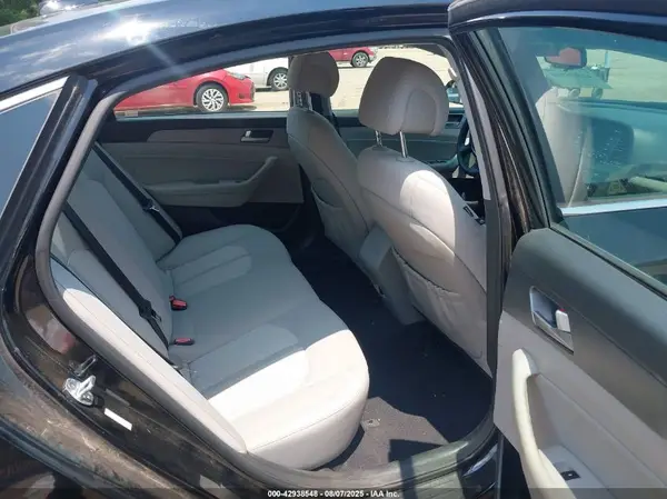 KMHE24L15GA039372 2016 HYUNDAI SONATA - Image 8