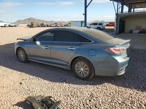KMHE24L15GA039761 2016 HYUNDAI SONATA - Image 2