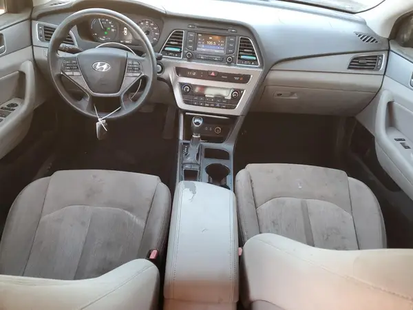 KMHE24L15GA039761 2016 HYUNDAI SONATA - Image 8