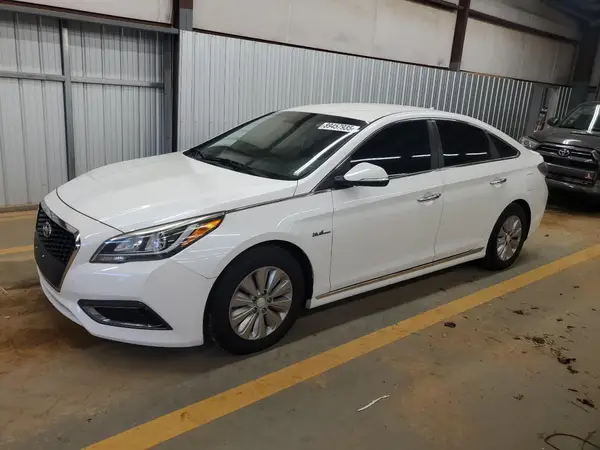KMHE24L15GA040697 2016 HYUNDAI SONATA - Image 1