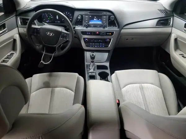 KMHE24L15GA040697 2016 HYUNDAI SONATA - Image 8