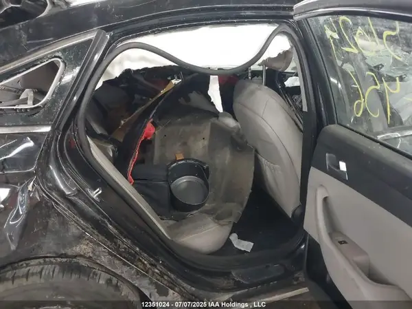 KMHE24L15HA047456 2017 HYUNDAI SONATA - Image 8