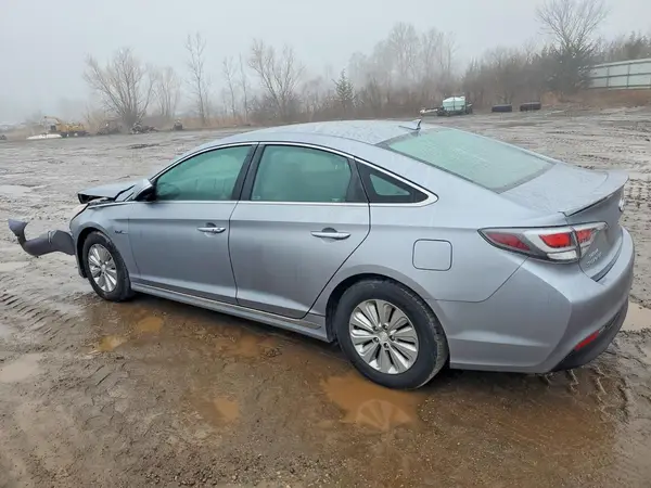 KMHE24L15HA050938 2017 HYUNDAI SONATA - Image 2