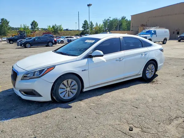 KMHE24L15HA059137 2017 HYUNDAI SONATA - Image 1