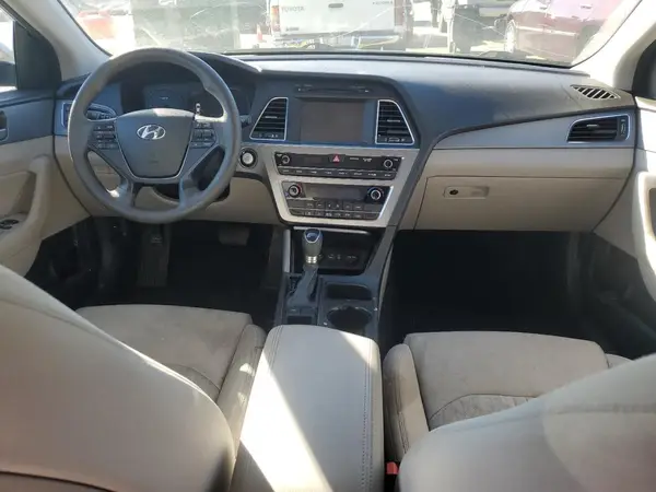 KMHE24L15HA060045 2017 HYUNDAI SONATA - Image 8