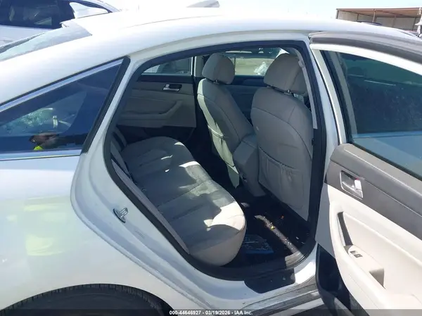 KMHE24L16GA010608 2016 HYUNDAI SONATA - Image 8