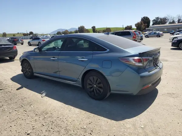 KMHE24L16GA012097 2016 HYUNDAI SONATA - Image 2