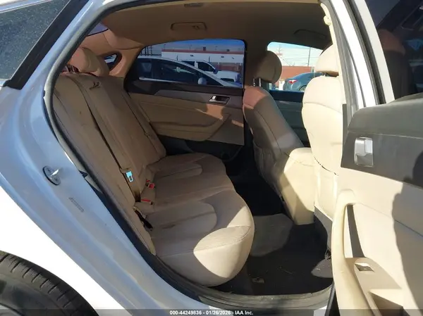 KMHE24L16GA012357 2016 HYUNDAI SONATA - Image 8