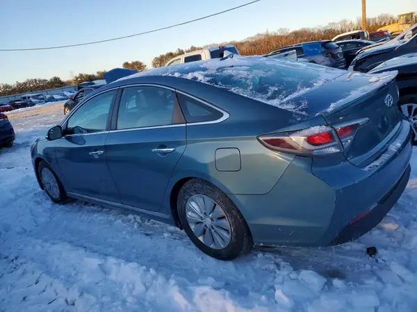 KMHE24L16GA012911 2016 HYUNDAI SONATA - Image 2