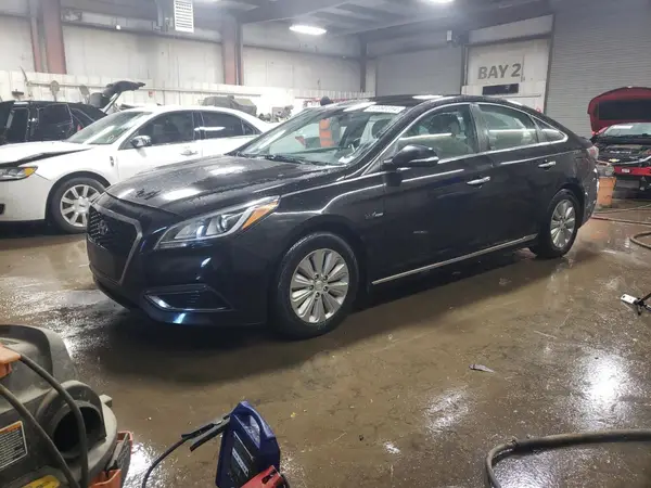KMHE24L16GA016845 2016 HYUNDAI SONATA - Image 1