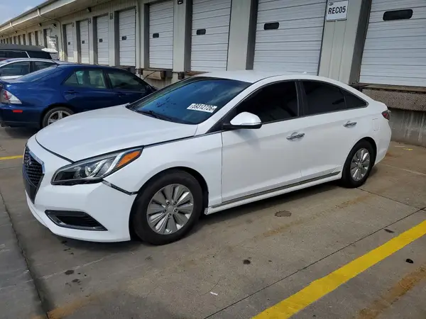 KMHE24L16GA022712 2016 HYUNDAI SONATA - Image 1
