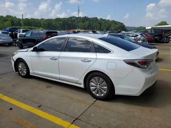 KMHE24L16GA022712 2016 HYUNDAI SONATA - Image 2