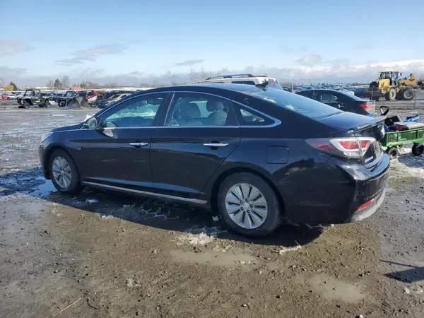 KMHE24L16GA023519 2016 HYUNDAI SONATA - Image 2