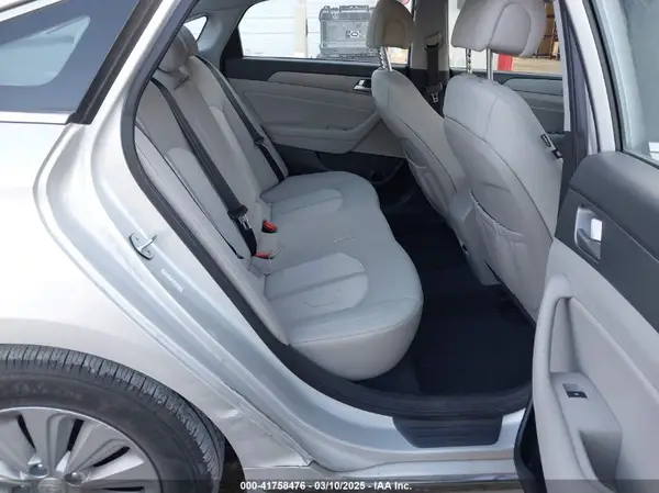 KMHE24L16GA026050 2016 HYUNDAI SONATA - Image 8