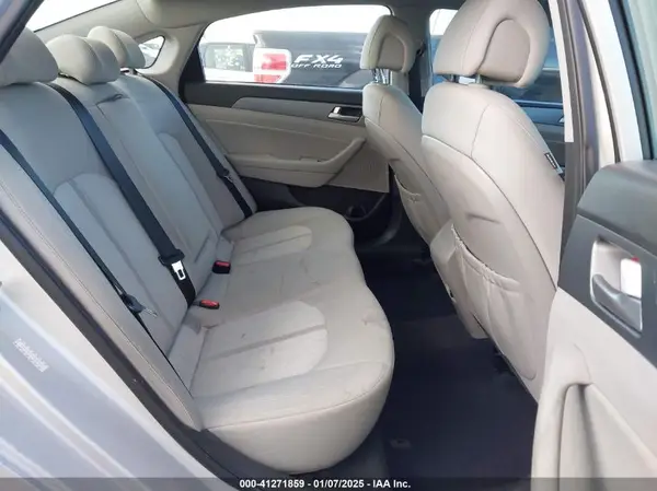 KMHE24L16GA026212 2016 HYUNDAI SONATA - Image 8