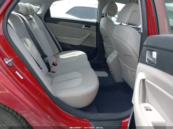 KMHE24L16GA028820 2016 HYUNDAI SONATA - Image 8