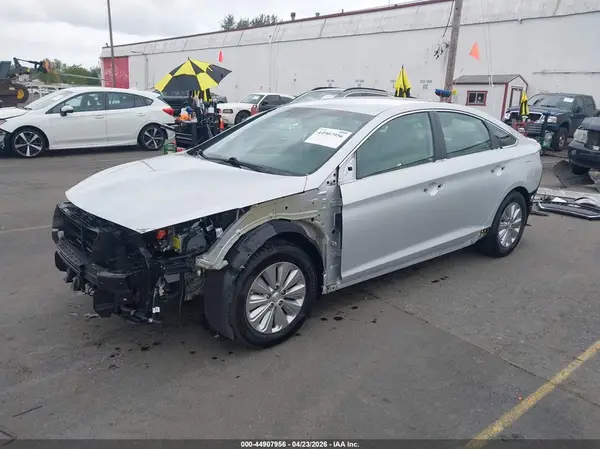 KMHE24L16GA033435 2016 HYUNDAI SONATA - Image 2
