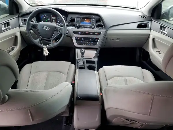 KMHE24L16GA034004 2016 HYUNDAI SONATA - Image 8