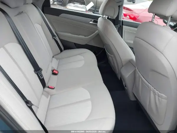 KMHE24L16GA036982 2016 HYUNDAI SONATA - Image 8
