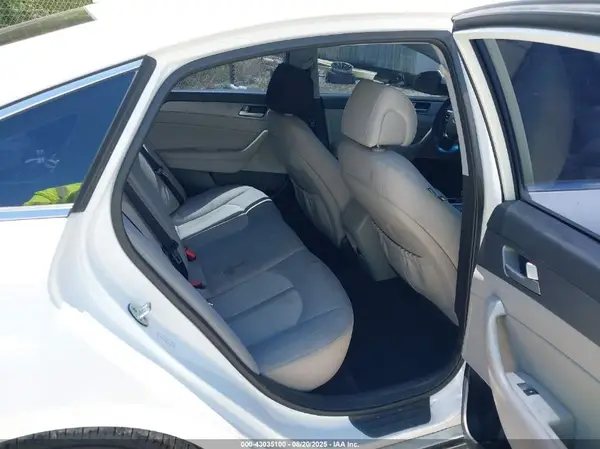 KMHE24L16GA038991 2016 HYUNDAI SONATA - Image 8