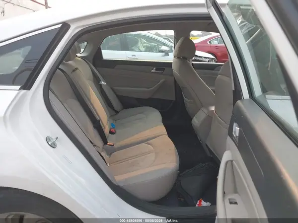KMHE24L16GA042426 2016 HYUNDAI SONATA - Image 8
