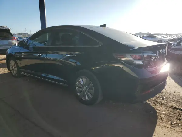 KMHE24L16HA047692 2017 HYUNDAI SONATA - Image 2