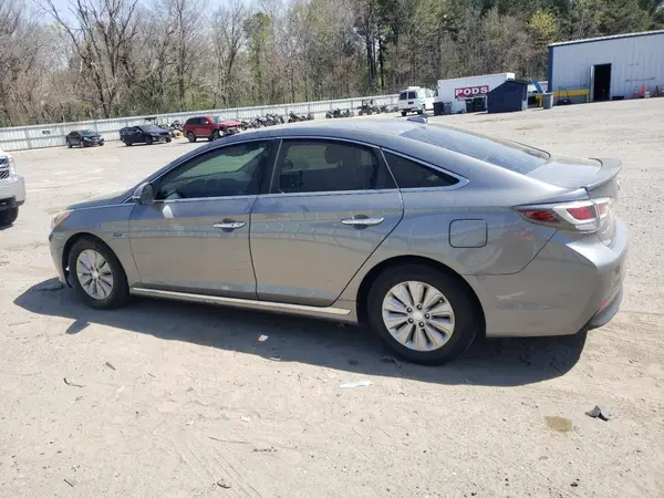 KMHE24L16HA056179 2017 HYUNDAI SONATA - Image 2