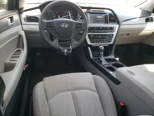 KMHE24L16HA056179 2017 HYUNDAI SONATA - Image 8