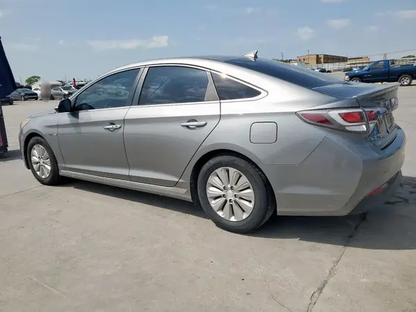 KMHE24L16HA059454 2017 HYUNDAI SONATA - Image 2