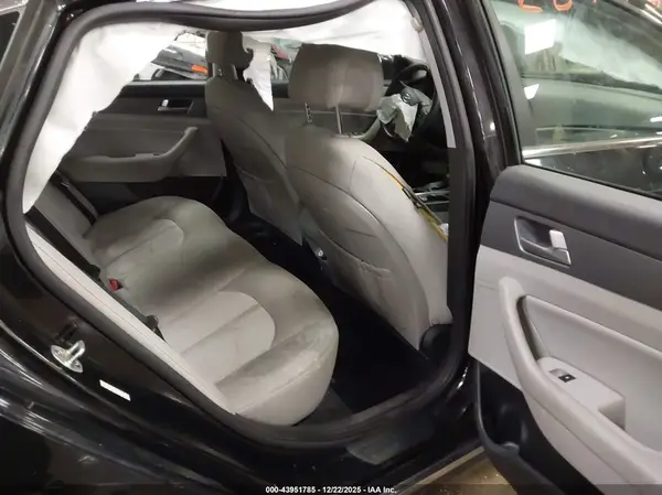 KMHE24L16HA059535 2017 HYUNDAI SONATA - Image 8