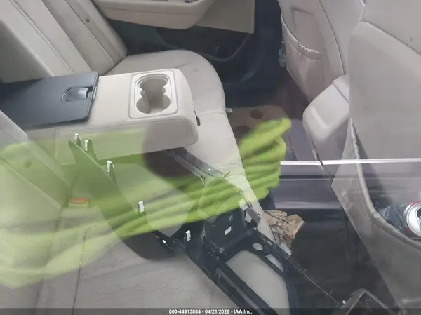 KMHE24L17GA011623 2016 HYUNDAI SONATA - Image 8
