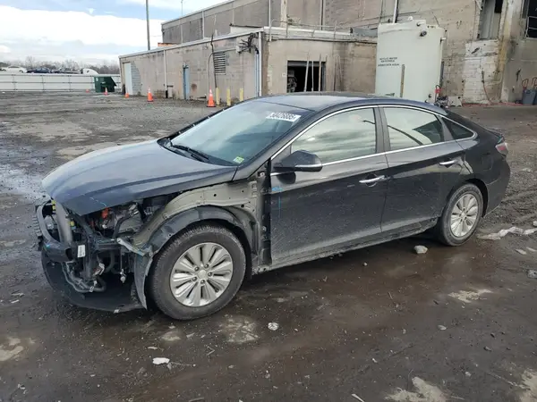 KMHE24L17GA012786 2016 HYUNDAI SONATA - Image 1
