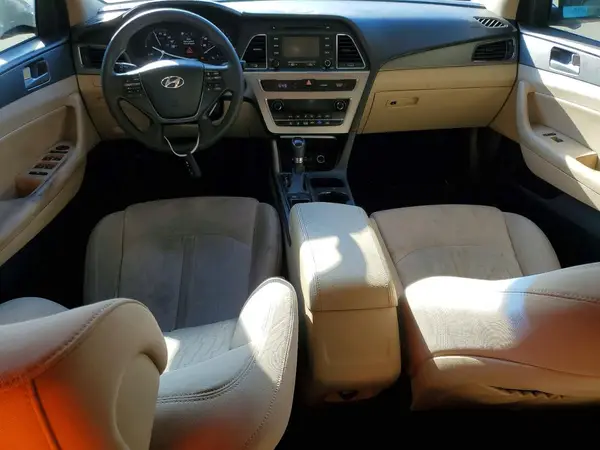 KMHE24L17GA013520 2016 HYUNDAI SONATA - Image 8