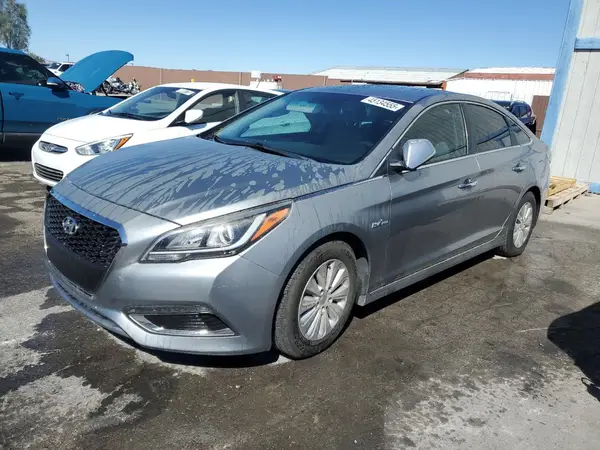 KMHE24L17GA014215 2016 HYUNDAI SONATA - Image 1
