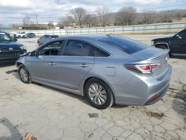KMHE24L17GA014313 2016 HYUNDAI SONATA - Image 2