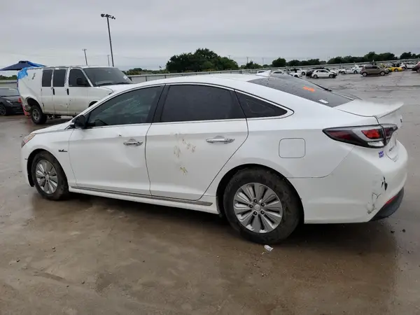 KMHE24L17GA014375 2016 HYUNDAI SONATA - Image 2