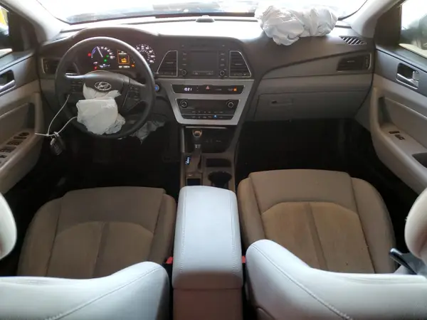 KMHE24L17GA015042 2016 HYUNDAI SONATA - Image 8
