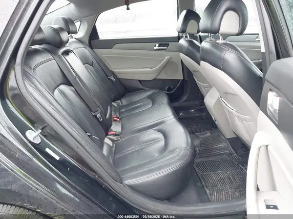 KMHE24L17GA015901 2016 HYUNDAI SONATA - Image 8