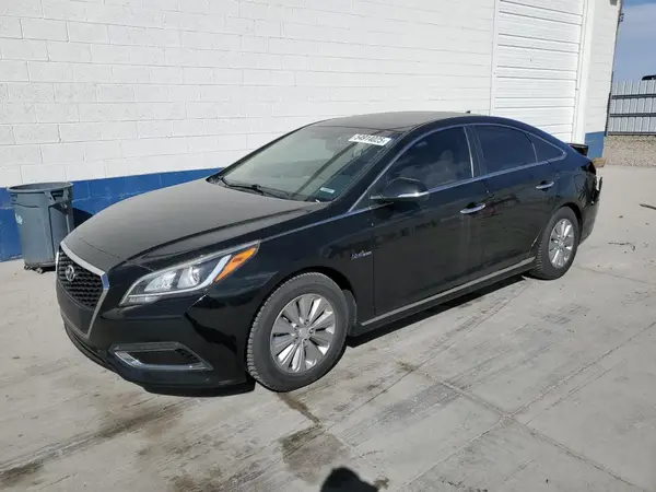 KMHE24L17GA017101 2016 HYUNDAI SONATA - Image 1