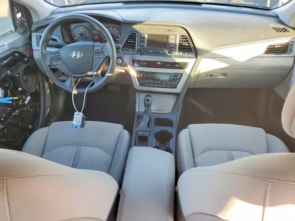 KMHE24L17GA018572 2016 HYUNDAI SONATA - Image 8