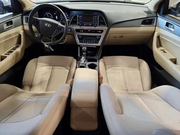 KMHE24L17GA022511 2016 HYUNDAI SONATA - Image 8