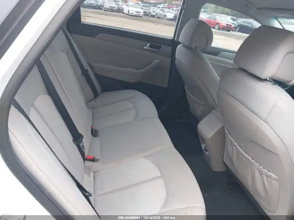 KMHE24L17GA023142 2016 HYUNDAI SONATA - Image 8