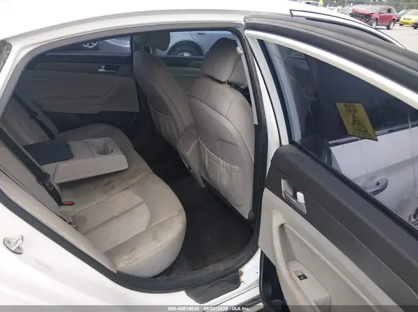 KMHE24L17GA027031 2016 HYUNDAI SONATA - Image 8