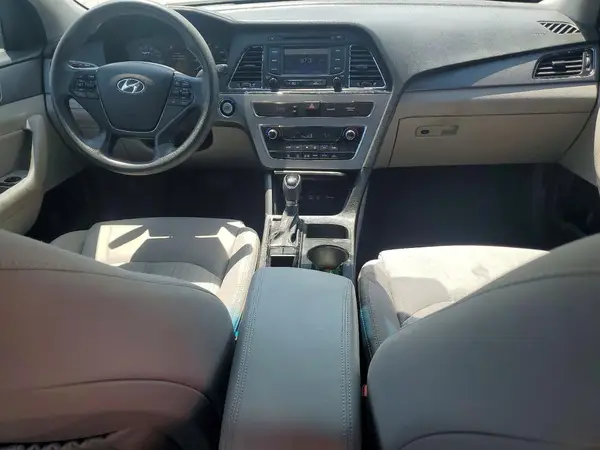 KMHE24L17GA028146 2016 HYUNDAI SONATA - Image 8