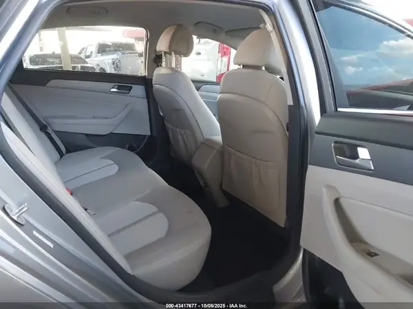 KMHE24L17GA035260 2016 HYUNDAI SONATA - Image 8