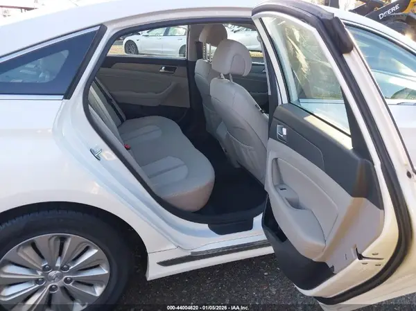 KMHE24L17GA037459 2016 HYUNDAI SONATA - Image 8