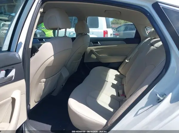 KMHE24L17GA037767 2016 HYUNDAI SONATA - Image 8