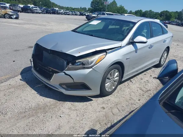 KMHE24L17GA038482 2016 HYUNDAI SONATA - Image 2